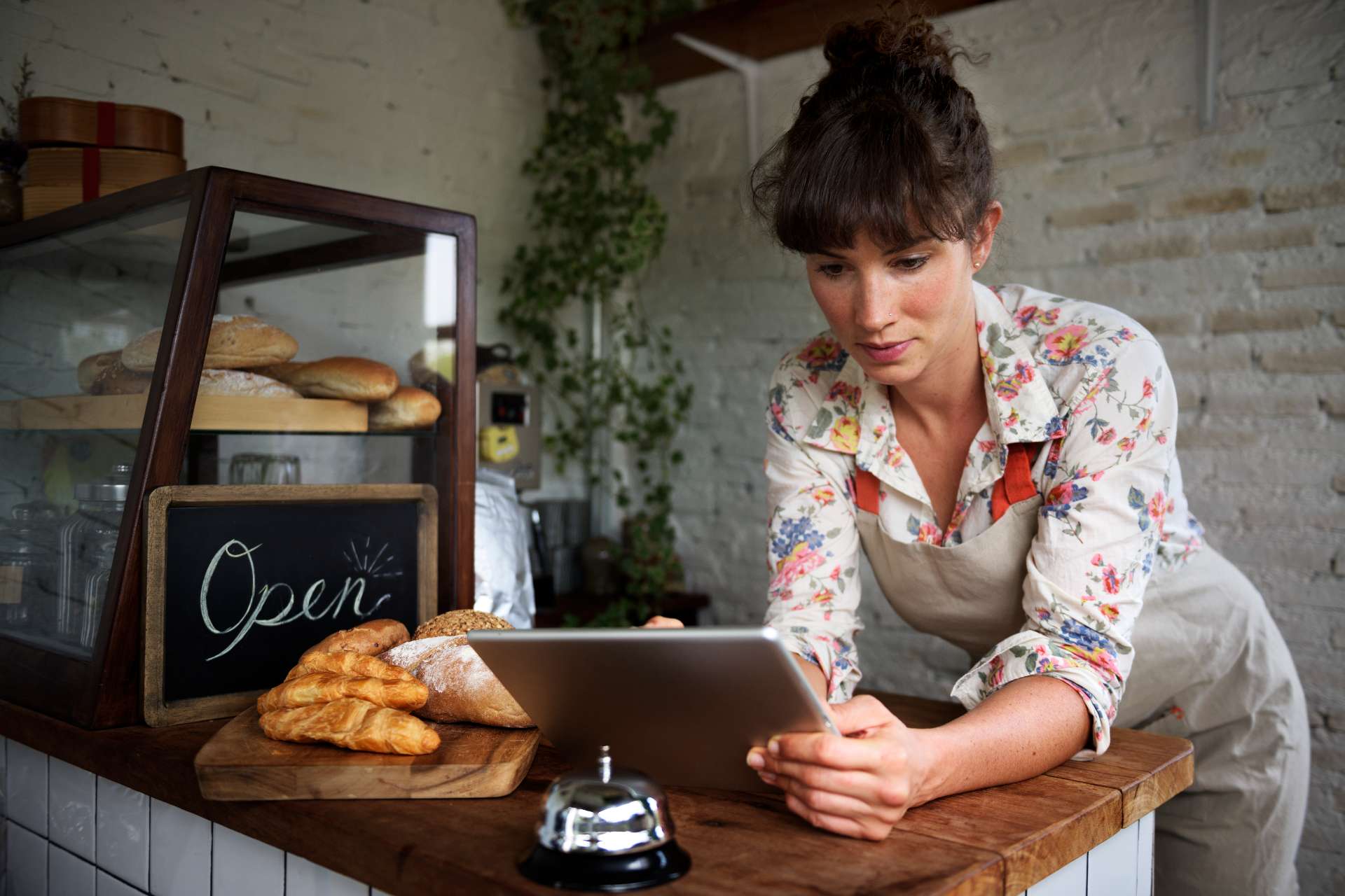 nh business owner looks up the cost of web design in nh